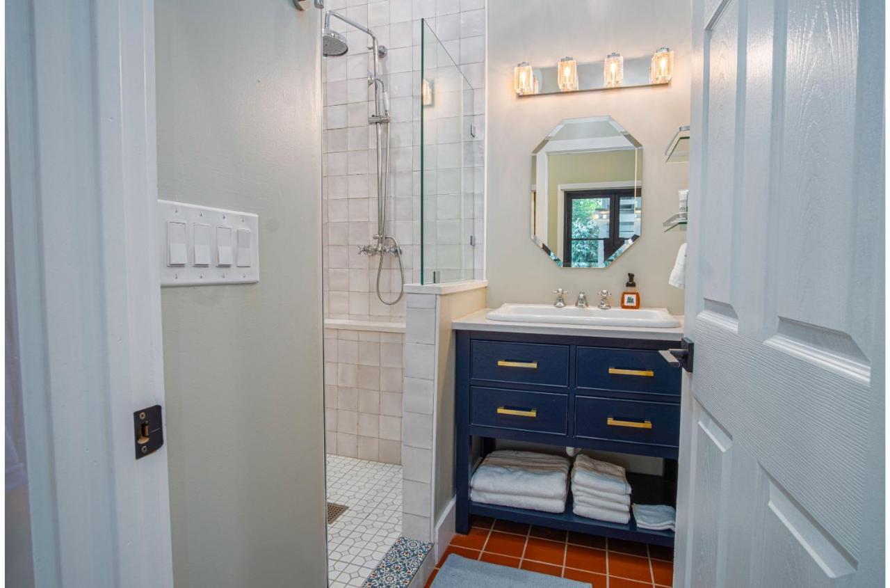 Сasa de vacaciones Exquisite Near Downtowns Core